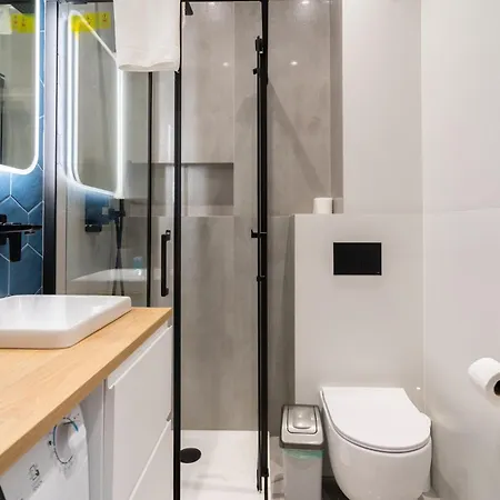 Silesian Deluxe By Bookinghost *